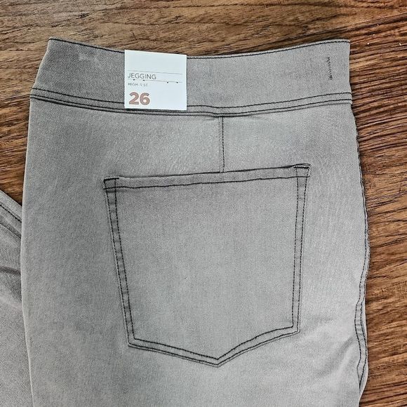 Lane Bryant High Waisted 3 Button Jeggings Gray 26 NWTS - Picture 5 of 7